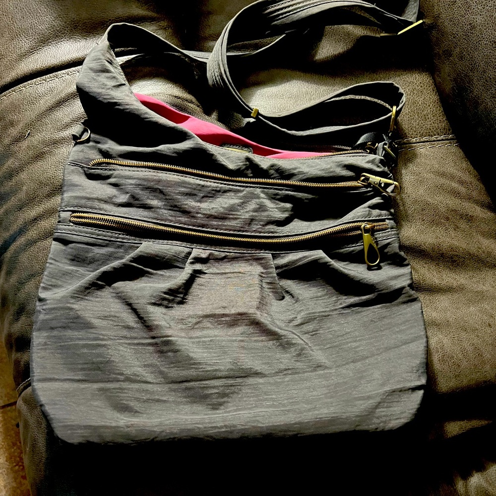 Grey Anti Theft Signature 3 Travelon Crossbody with many pockets